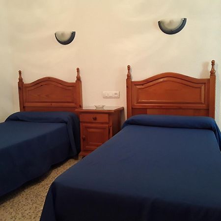 Hostal Miguel Калаонда Екстер'єр фото